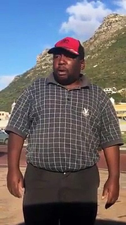 Cet homme peut imiter les cris de plusieurs animaux à la perfection !