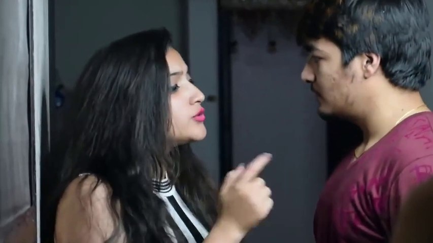 love story - जब नयी पड़ोसन से हो जाए प्यार - Love with new neighbor