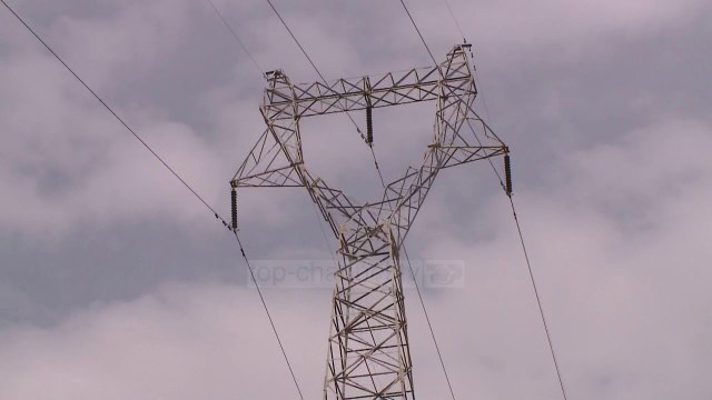 Shiu shpëtoi financat; Zbutet kriza energjetike. Liqeni i Fierzës është mbushur