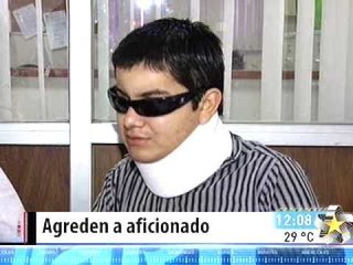 Reportero GOLPEADO en Clasico