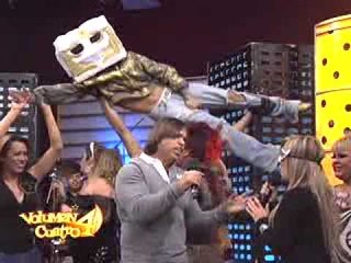 Konan y la chica del Antifaz cantan (Por ti Volare)