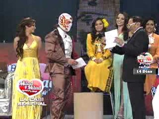 Deborah Longoria se Lucio en Mitad y Mitad