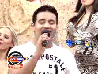 El simbolo y Konan cantan en las Noches