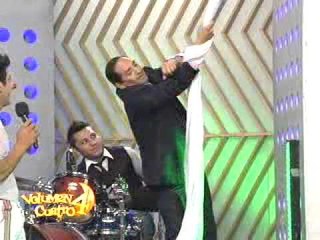 Chavana se cuelga en Volumen 4