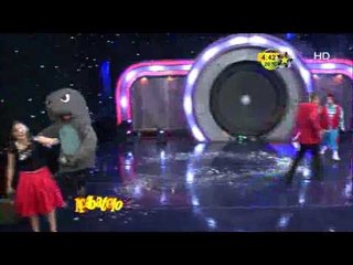 El Delfín avienta a Gaby