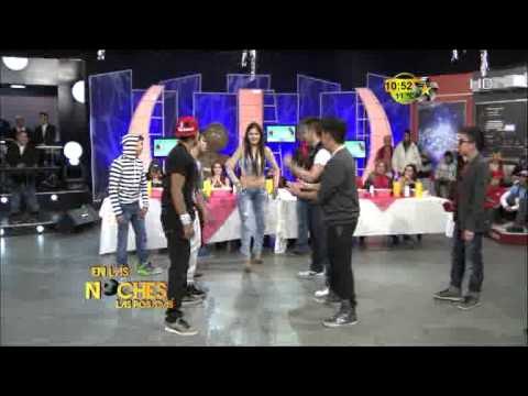 Anel con los chavos del Ballet de pgb
