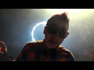 Monica nos canta con su hermosa voz