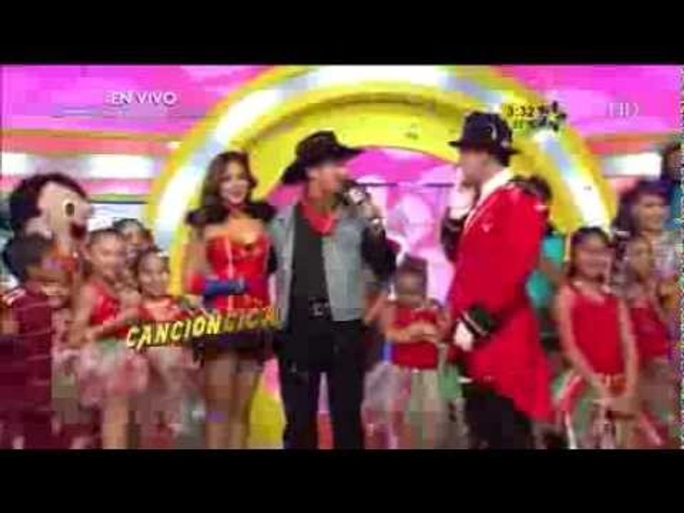 Arturo de La Garza canta "El Ratón Vaquero"
