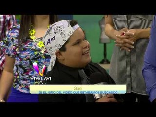 Gael es el niño del video bailando