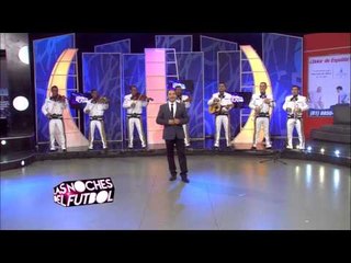 Las manda a todas arriba