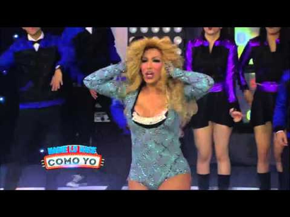 Gloria Trevi en Poncho