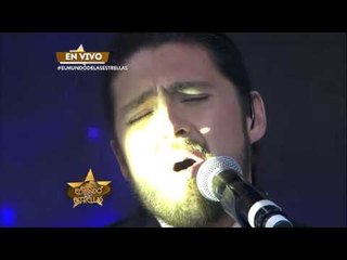 Jasso interpreta a José José