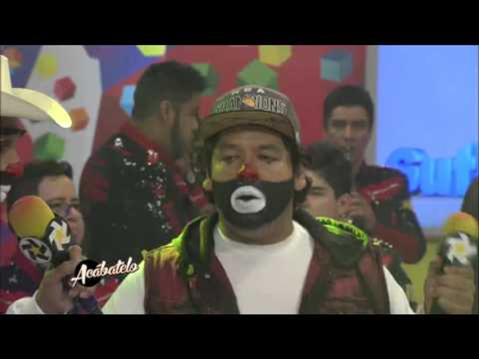 Capillin cantando en Acábatelo