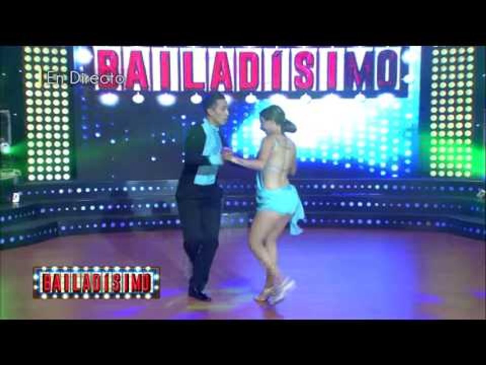 Kito y Paola bailando salsa