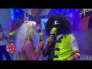 Chakira y Ninjarín Vive cantando juntos en la bicicleta