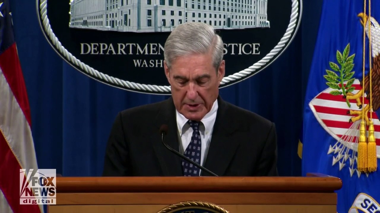 Ali Wong jokes her new movie was just an excuse to kiss Keanu Reeves, Daniel Dae Kim