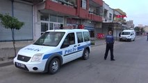 ADANA EŞİNE ÖNCE ARAÇLA ÇARPTI, SONRA DÖVÜP, TABANCAYLA YARALADI