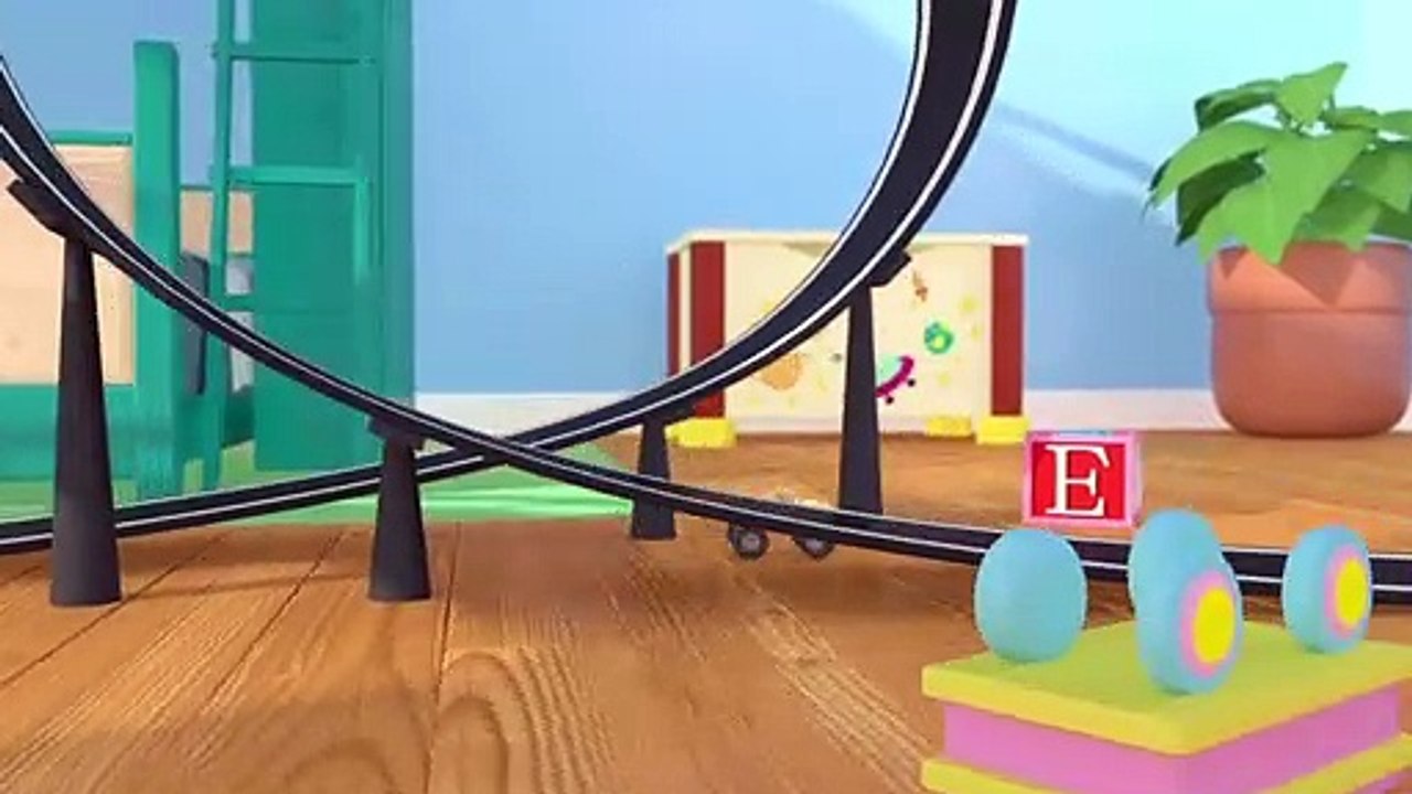 Lucas le Petit Camion construit une voiture de course | Dessin animé en français pour les enfants