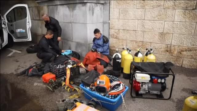 Continúan las labores de búsqueda de los 21 turistas desaparecidos en el Danubio