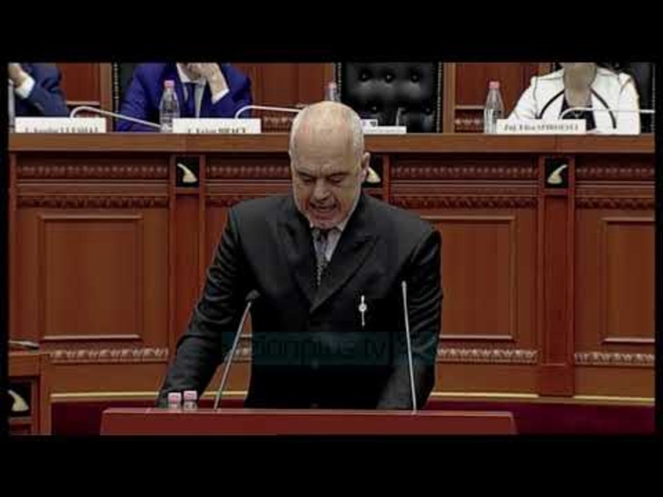 Rama mbron 330 milion eurot për dy rrugë - News, Lajme - Vizion Plus