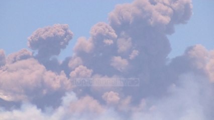 Zgjohet vullkani Etna/Nga mali del llavë, zonat e banuara nuk rrezikohen - Top Channel