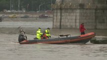 Mbyten turistët në Danub/Përmbyset anija në Budapest, 21 të zhdukur në ujë - Top Channel
