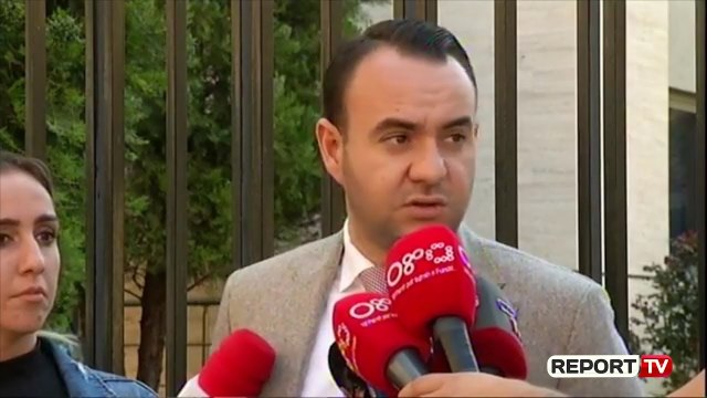 Report TV - Klevis Balliu në Prokurori: Çova provat se si policët dhunuan banorët te Bregu i Lumit