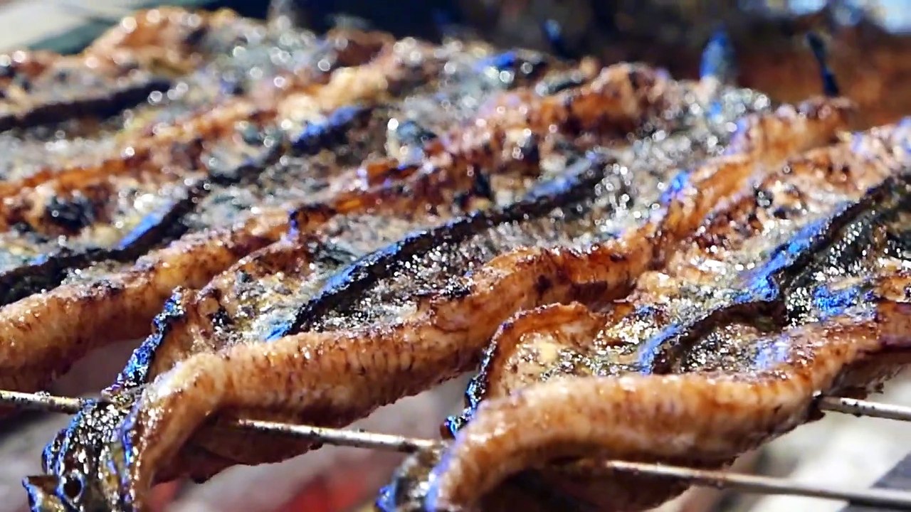 Street Food Market Discovery | Japanese Food - GRILLED EEL Seafood Barbecue Tokyo Japan