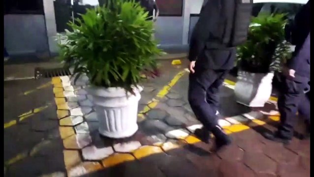 Presos em operação contra o tráfico no Bairro Floresta são levados para 15ª SDP, em Cascavel