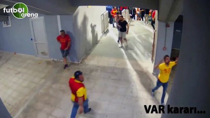 Göztepe'nin Süper Lig'de kaldığı penaltı golünden sonra koridorlarında yaşananlar