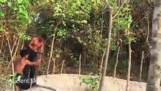 primitive technology dig to build Beautiful Underground House In Forest (using Wood and Mud)
