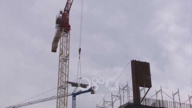 RTV Ora - “Fushatë” ndërtimesh, INSTAT: Në tremujorin e parë u dhanë 10.9% më shumë leje