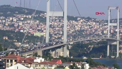 İSTANBUL TRAFİĞİNDE TATİL YOĞUNLUĞU BAŞLADI