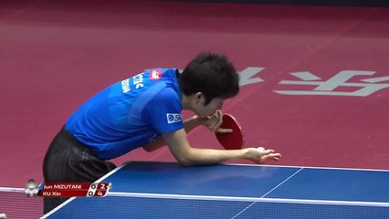 Descargar video: Jun Mizutani vs Xu Xin | 2019 ITTF China Open Highlights (R16)