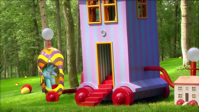 In the Night Garden 420 - Waving from Ninky Nonk | Videos For Kids