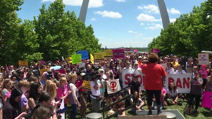 Misuri podrá mantener clínica de abortos tras fallo judicial