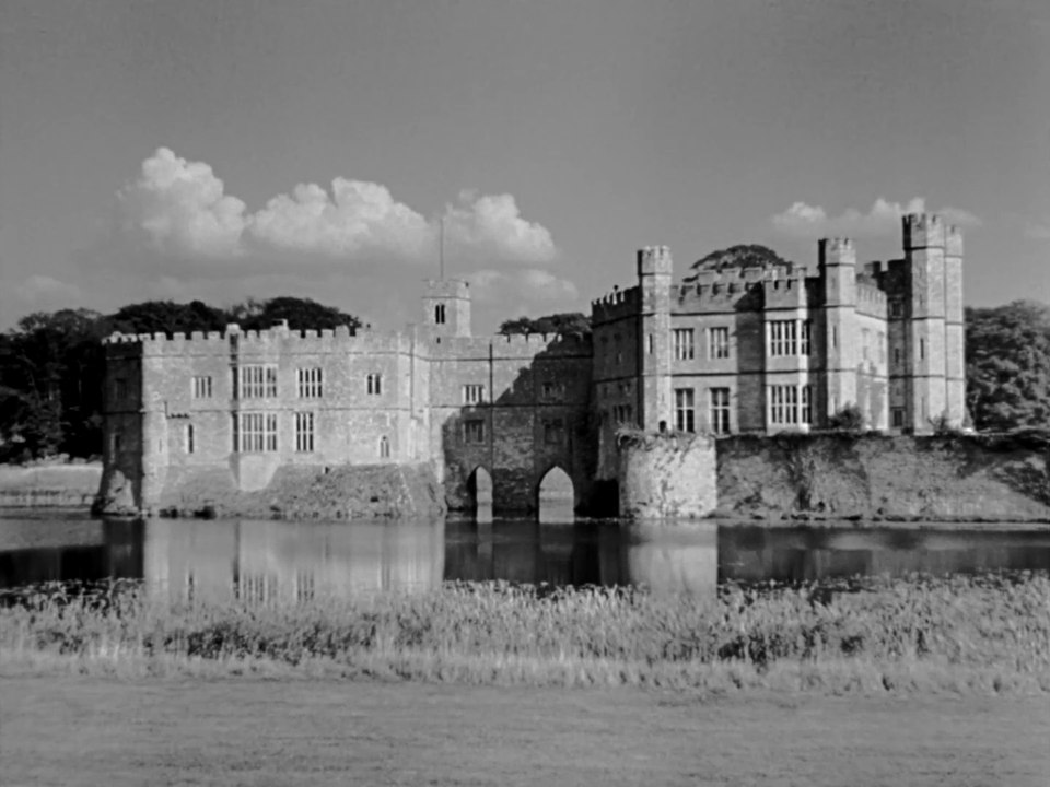 KIND HEARTS & CORONETS Movie - Dennis Price, Alec Guinness