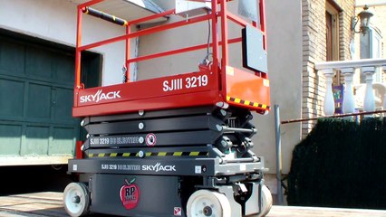 Skyjack 3219 Scissor Lift - RP Rentals