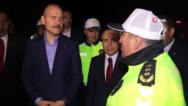 Bakan Soylu, Bolu'da trafik tedbirlerini denetledi