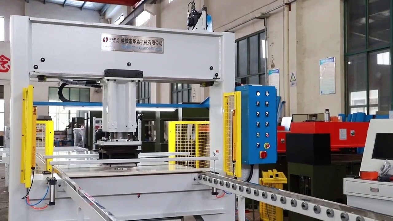 Huasen Machinery automatic travelling head die cutting press machine for sheet type material