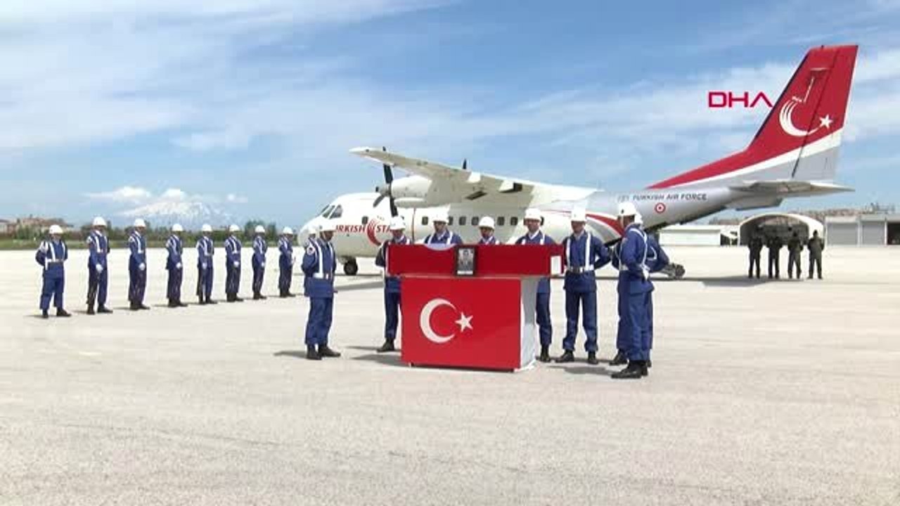 VAN ŞEHİT JANDARMA UZMAN ÇAVUŞ KENAN KARAKUZU İÇİN JANDARMA FİLO KOMUTANLIĞINDA TÖREN DÜZENLENDİ-2