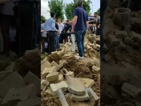 Tragjedi në Çair, dy të vdekur gjatë hapjes së një kanali