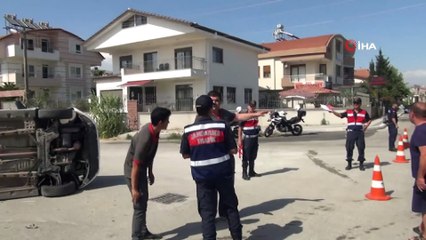 Side'de iki otomobil birbirine girdi: 2 yaralı