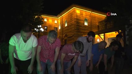 Büyükşehir'den Kadir Gecesi'nde lokma ikramı