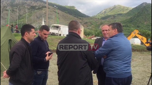 Report TV -Dëmtimi i banesave nga tërmeti, ushtarët e FA-së vendosin çadrat në Korçë