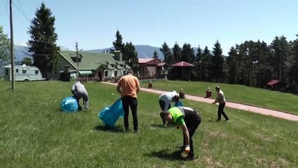 Kafkasör Yaylası'ndaki çöpler toplandı
