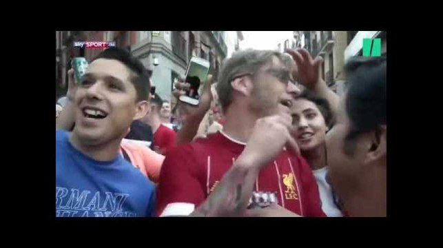 Tottenham-Liverpool: un sosie de Jürgen Klopp acclamé par les supporters des Reds