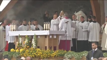 El papa pide que húngaros y rumanos no se dejen llevar por "la división y la fragmentación"