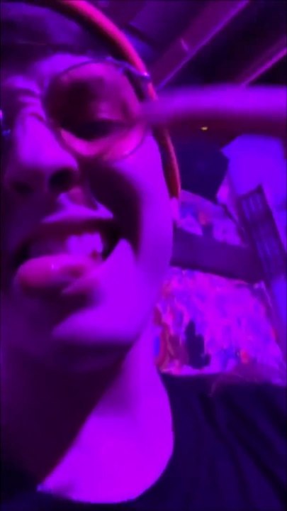 Chris dando consejos para el calor  & Johann graba el baile de Chris | Cumple Richard & Clara