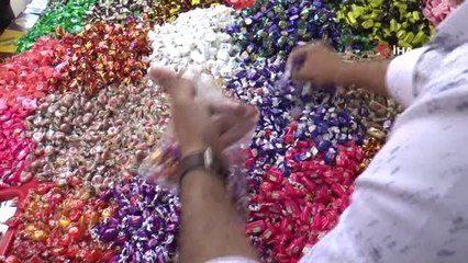 Bayram şekerleri tezgahlardaki yerini aldı